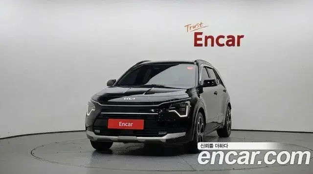 Kia Niro 2022 — Фото 3/20