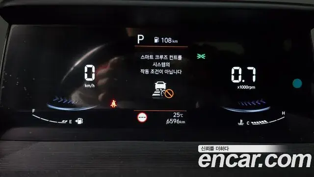 Hyundai Staria 2024 — Фото 8/20
