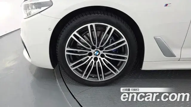 BMW 5 Series 2019 — Şəkil 5/20