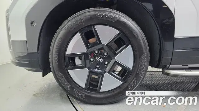 Hyundai Santa Fe 2024 — Photo 4/20