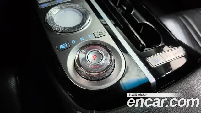 Genesis Electrified G80 2021 — Photo 8/20