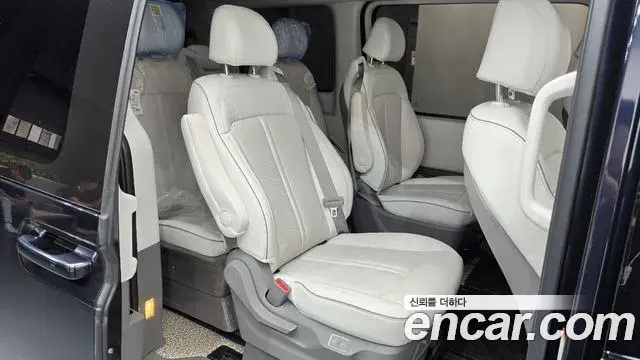 Hyundai Staria 2024 — Фото 11/20