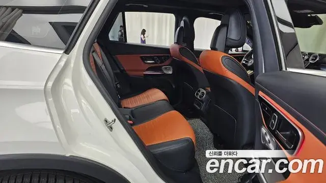 Mercedes-Benz GLC-Class 2026 — Фото 11/20