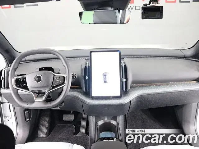 Volvo EX30 2025 — ფოტო 3/19
