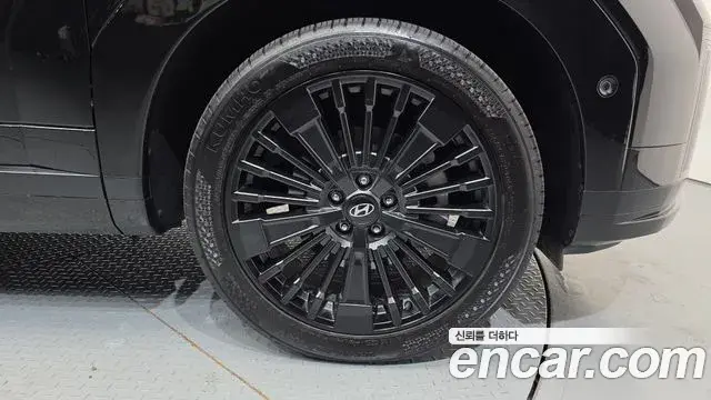 Hyundai Santa Fe 2024 — Photo 5/20