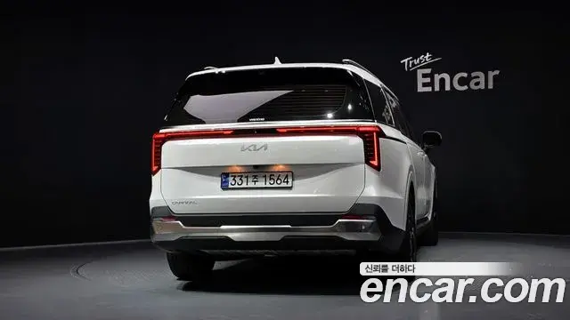 Kia Carnival 2024 — Photo 4/20