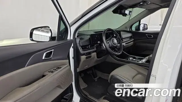 Kia Carnival 2024 — Photo 10/20