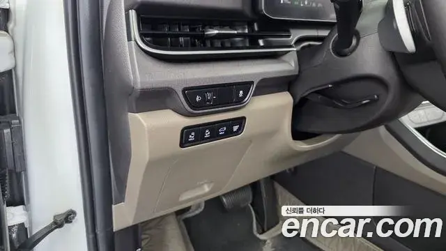 Kia Carnival 2024 — Photo 18/20
