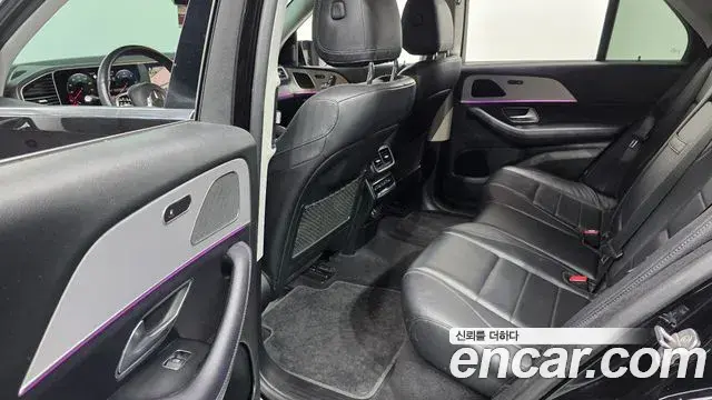 Mercedes-Benz GLE-Class 2019 — Şəkil 12/20