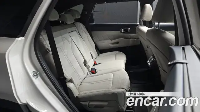 Kia Sorento 2023 — Şəkil 22/38
