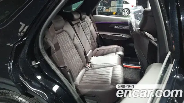 Genesis GV70 2021 — Photo 11/20