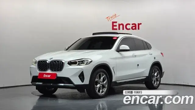 BMW X4 2023 — Photo 9/20