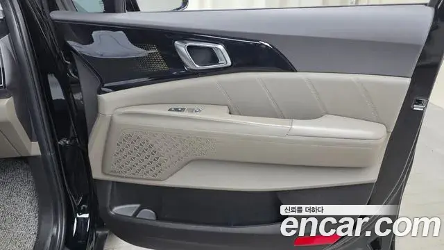 Kia Carnival 2024 — Photo 15/34
