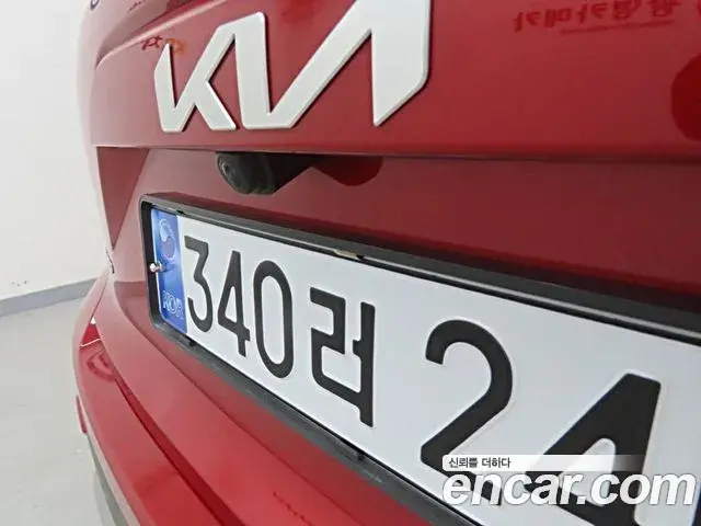 Kia Niro 2022 — Фото 19/20