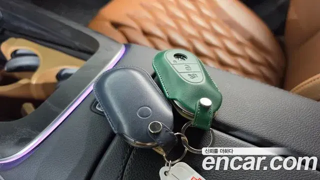 Mercedes-Benz E-Class 2024 — Photo 15/20