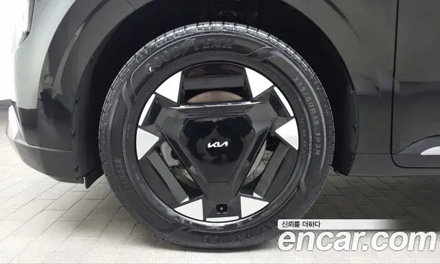 Kia Carnival 2025 — Photo 5/20