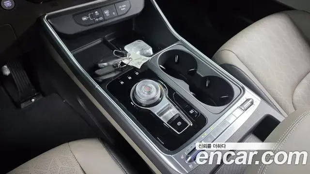 Kia Carnival 2025 — Photo 9/20
