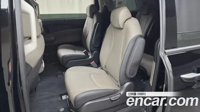 Kia Carnival 2025 — Photo 12/20
