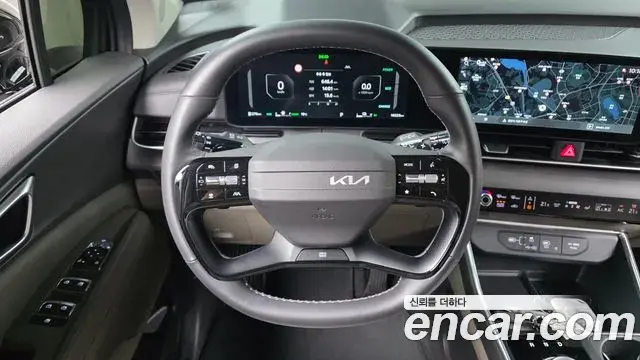 Kia Carnival 2025 — Photo 14/20