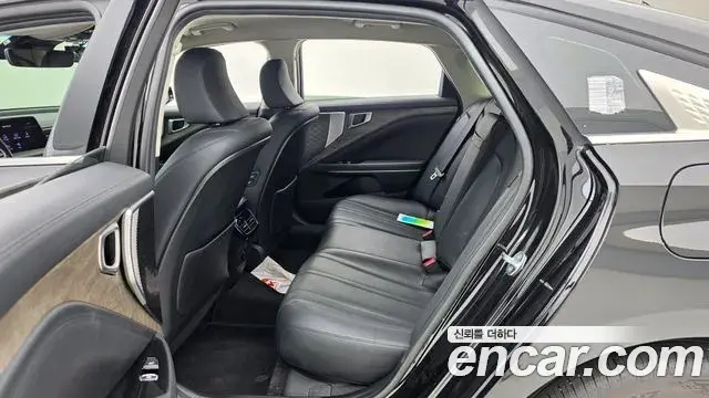 Kia K8 2023 — Şəkil 12/20
