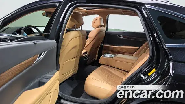 Genesis Electrified G80 2022 — Photo 11/20