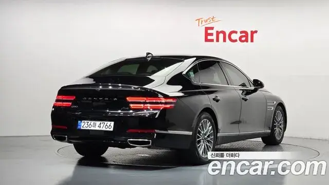 Genesis Electrified G80 2022 — Photo 1/20
