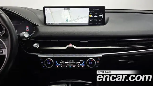 Genesis Electrified G80 2022 — Photo 13/20