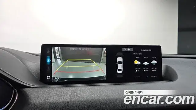 Genesis Electrified G80 2022 — Photo 14/20