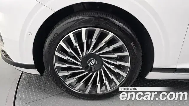 Hyundai Grandeur 2023 — Photo 5/20