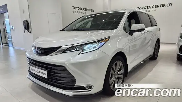 Toyota Sienna 2025 — Photo 10/20