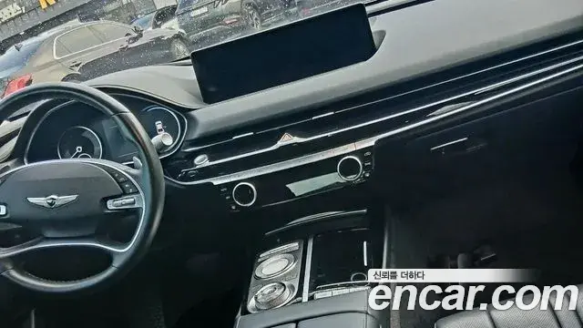 Genesis Electrified G80 2021 — Photo 8/17