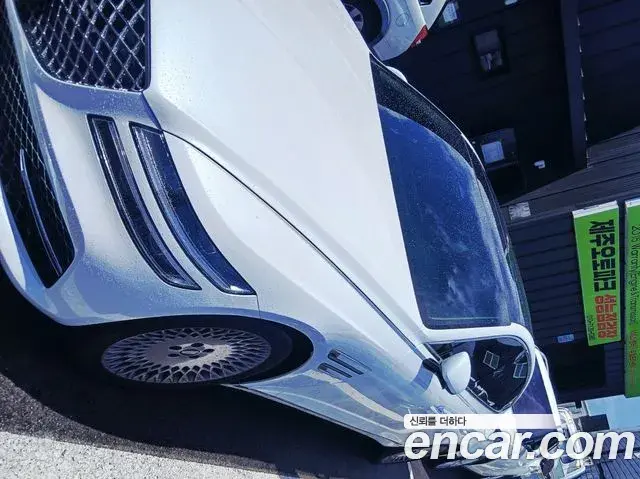 Genesis Electrified G80 2021 — Photo 16/17