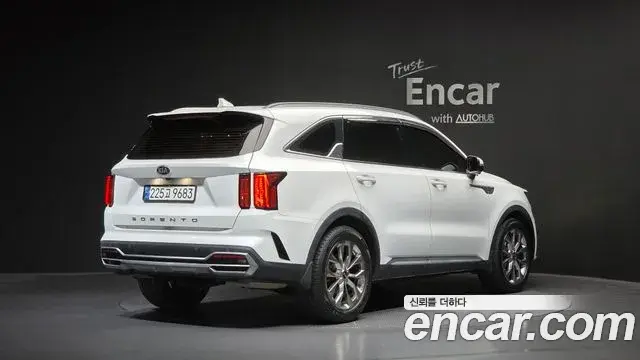 Kia Sorento 2021 — Photo 2/20