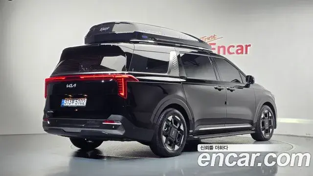 Kia Carnival 2024 — Photo 2/20