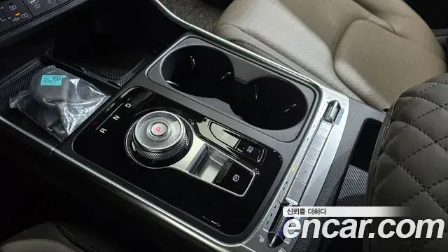 Kia Carnival 2024 — Photo 9/20