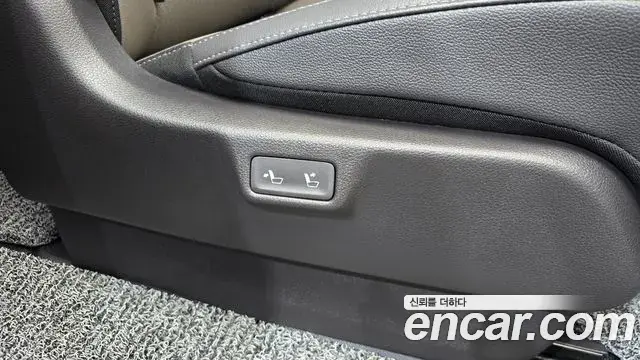 Kia Carnival 2024 — Photo 17/20