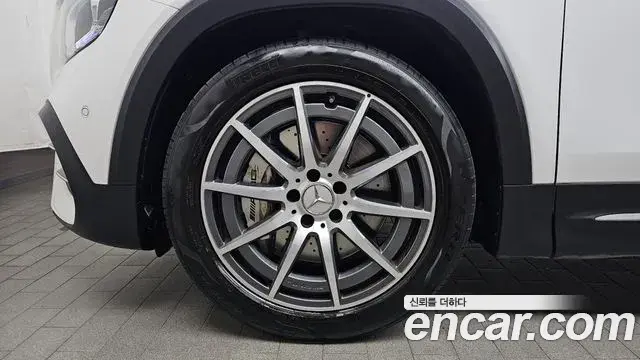 Mercedes-Benz GLB-Class 2022 — Photo 5/20