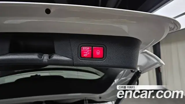 Mercedes-Benz GLB-Class 2022 — Photo 17/20