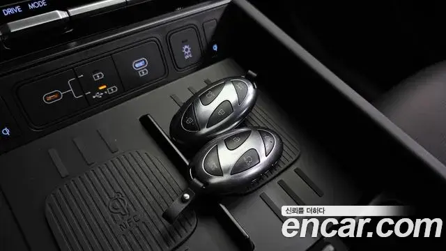 Hyundai Santa Fe 2026 — Photo 17/20