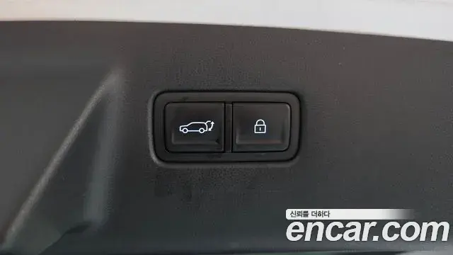Hyundai Santa Fe 2026 — Photo 18/20