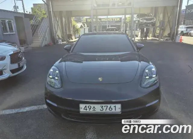 Porsche Panamera 2018 — Photo 20/20