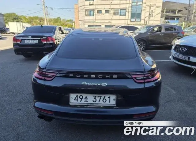 Porsche Panamera 2018 — Photo 3/20