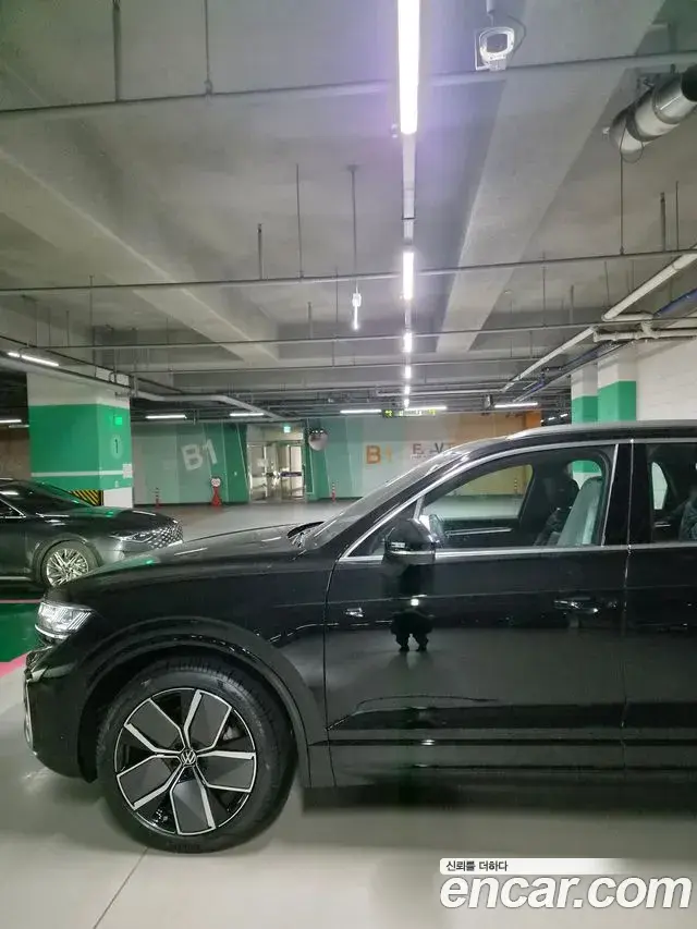 Volkswagen Touareg 2026 — Photo 4/6