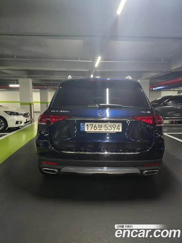 Mercedes-Benz GLE-Class 2021 — Photo 4/10