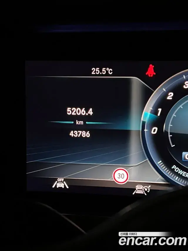 Mercedes-Benz CLS-Class 2020 — Photo 7/18