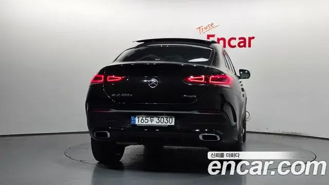 Mercedes-Benz GLE-Class 2022 — Photo 4/20