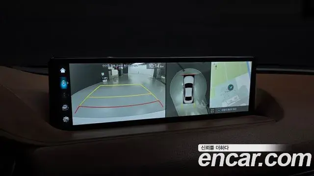 Genesis Electrified G80 2023 — Photo 15/20