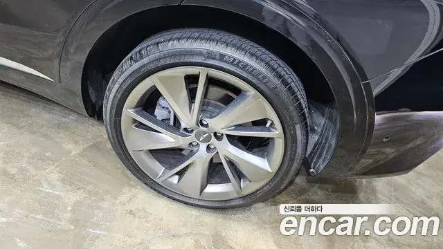 Genesis GV70 2020 — Şəkil 11/20