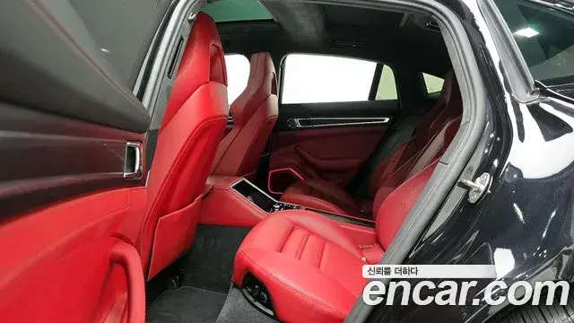 Porsche Panamera 2023 — Şəkil 16/20