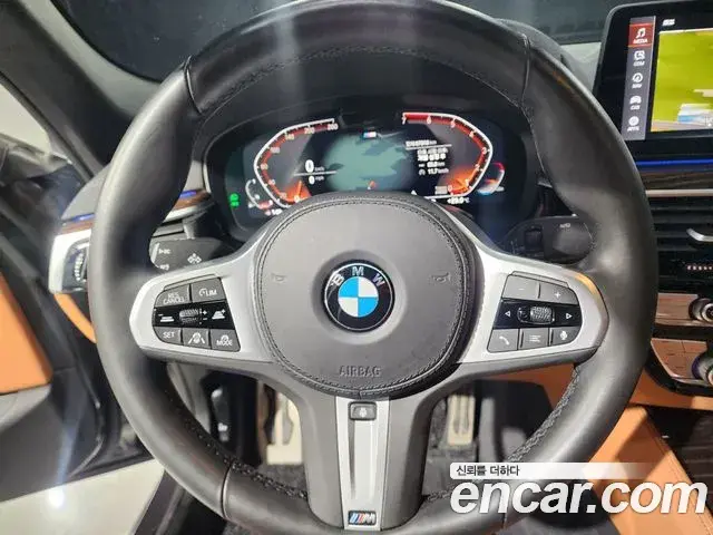 BMW 5 Series 2020 — ფოტო 12/20